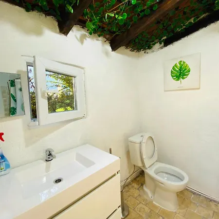 Poolside Wooden House Villa Mocarria Exterior photo