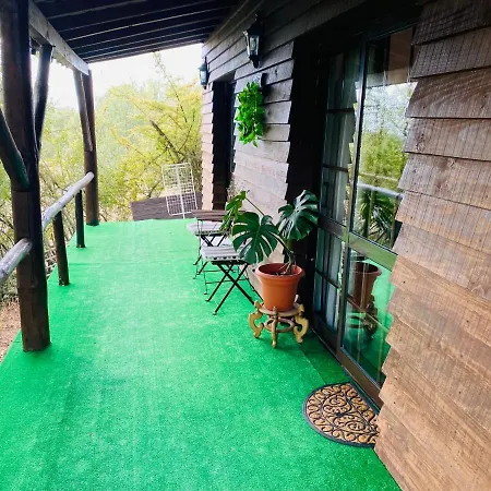 Poolside Wooden House Villa Mocarria Exterior photo